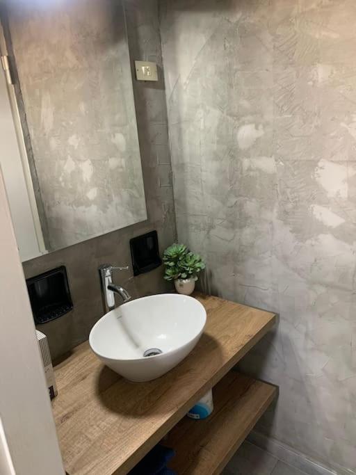 Milano Besana Rent House 아파트 외부 사진
